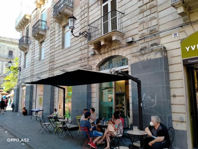 Bed and Breakfast Cortile Stesicoro Катания Экстерьер фото